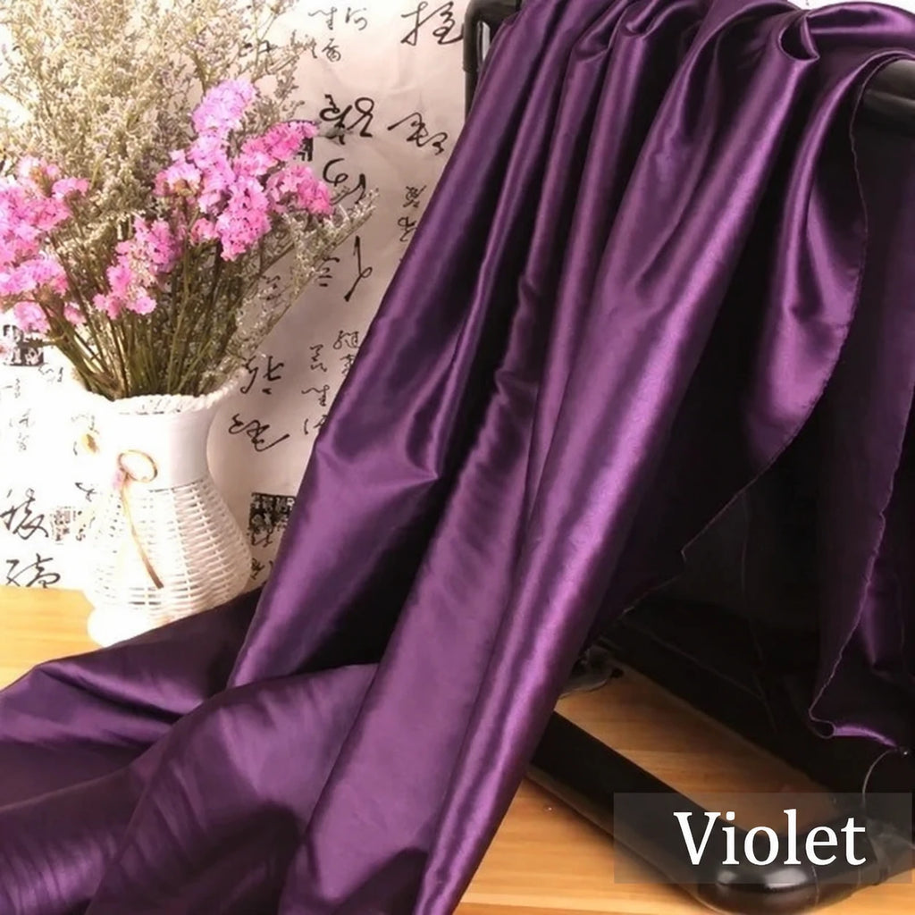 Tissu drapé — Violet, étiquette en français