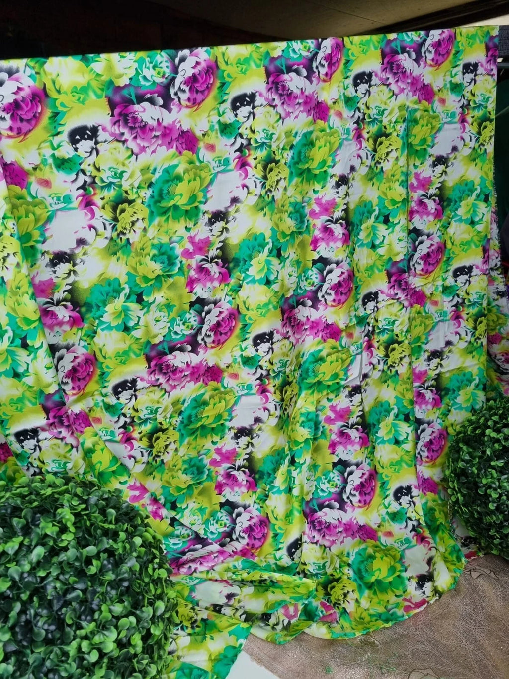 Photo originale du tissu — annonce eBay 405451306743