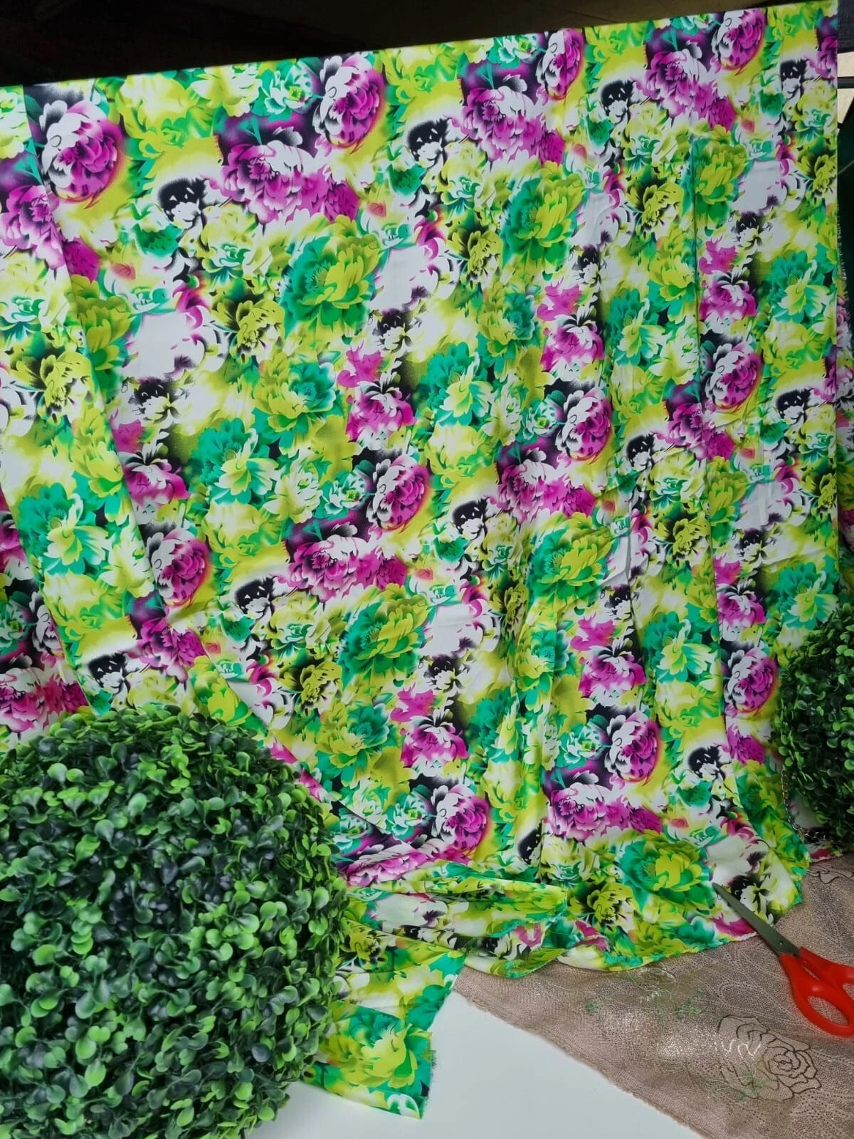 Photo originale du tissu — annonce eBay 405451306743