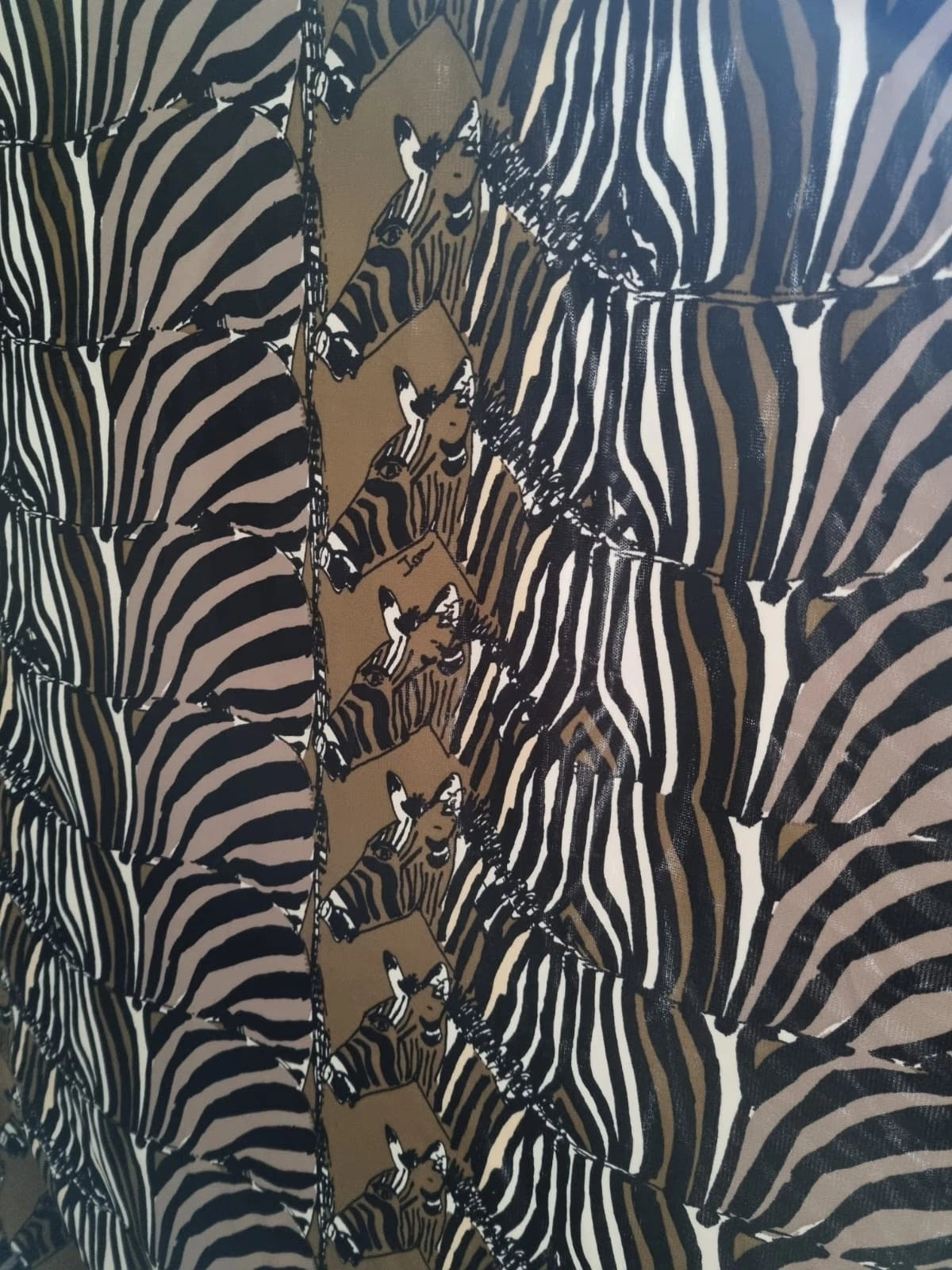 Photo originale du tissu — annonce eBay 406023027661