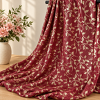 Tissu polyester Bordeaux à feuillage doré sur barre noire avec fleurs